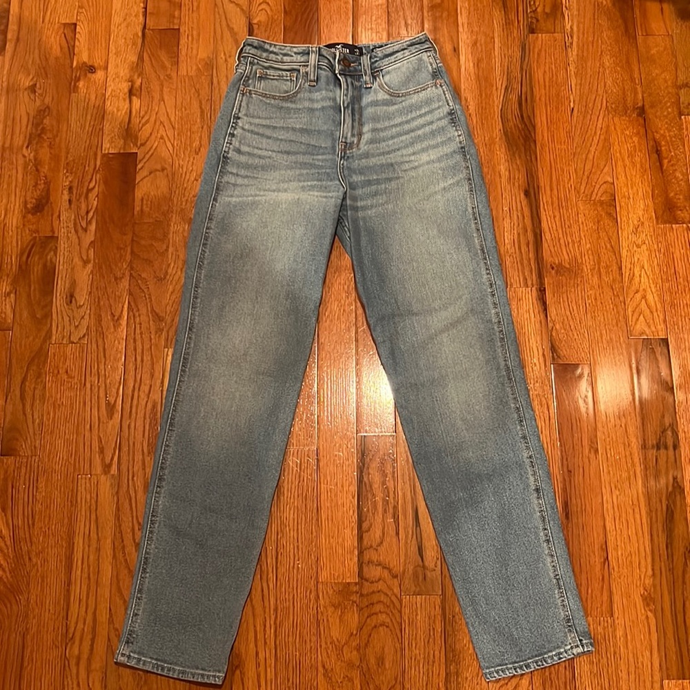 Hollis yet Ultra High-Rise Mom Jean